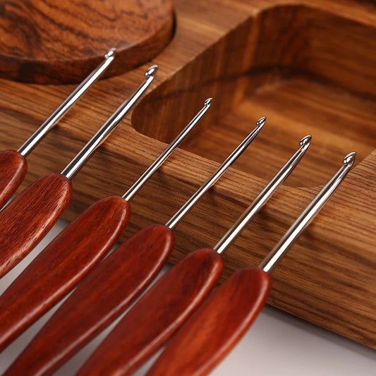 Blood Sandalwood Handle Crochet Hook 0.5mm-1.0mm Ergonomic Crochet Knitting Needle Knitting Hook Crochet Yarn Gift Crochet Tool