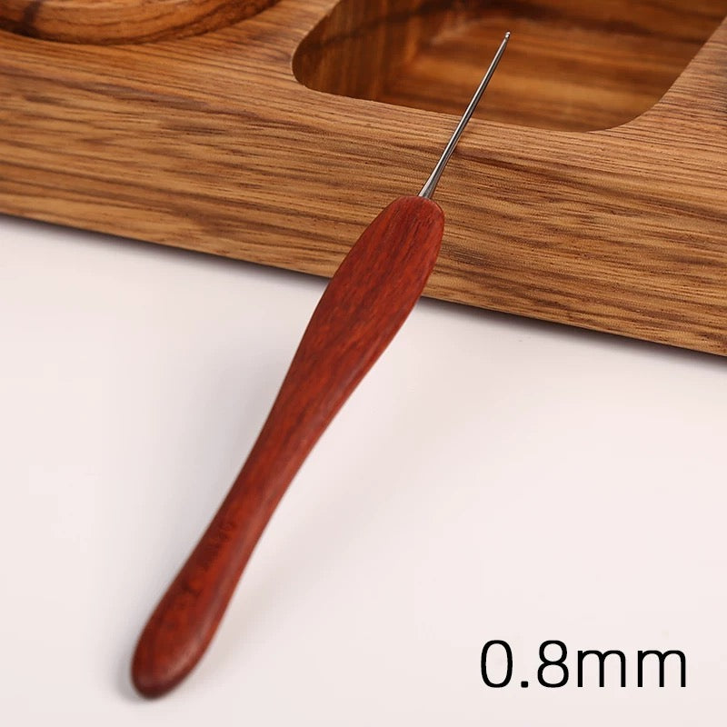 Blood Sandalwood Handle Crochet Hook 0.5mm-1.0mm Ergonomic Crochet Knitting Needle Knitting Hook Crochet Yarn Gift Crochet Tool