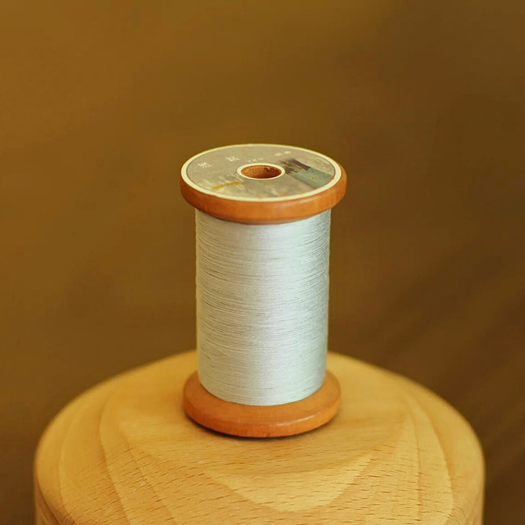 Micro crochet lace thread in light grey, Egyptian cotton, size 100