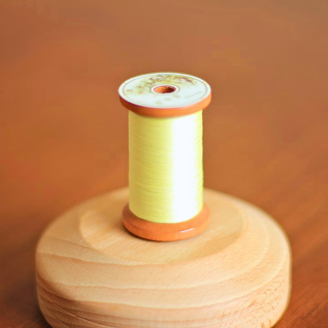 Micro crochet lace thread size 80 in lemon yellow